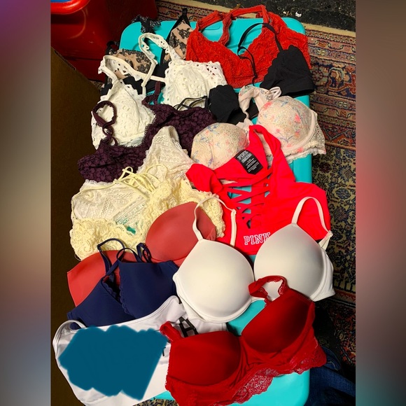 Bra Lot - Picture 1 of 1